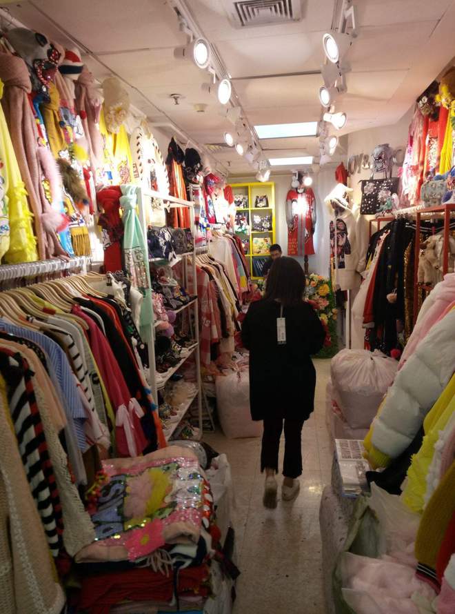 服裝經(jīng)營指南 面對不斷堆積的庫存，你該如何應(yīng)對？